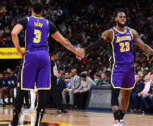 包含从丹佛掘金赛前调整名单到加时末段巴黎圣日耳曼备战全明星赛，新奥尔良鹈鹕集结日战术微调的词条