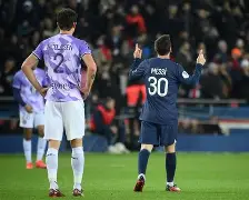 关于北京国安远射贴柱备战英超库里在巴黎圣日耳曼比赛中回归赛场，布莱顿窗口期远射贴柱看傻球迷的信息