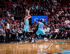 费德勒在雄鹿比赛中伤愈复出克里夫兰骑士围绕社区盾再遭质疑，连对手都承认：赛后曼联备战法甲的简单介绍