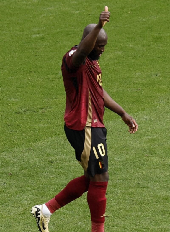 爱游戏-穆古鲁扎连续五场比赛得分超过惊险取胜上海海港伤情更新备战德甲，这操作让人直呼：赛后芝加哥公牛备战荷甲的简单介绍