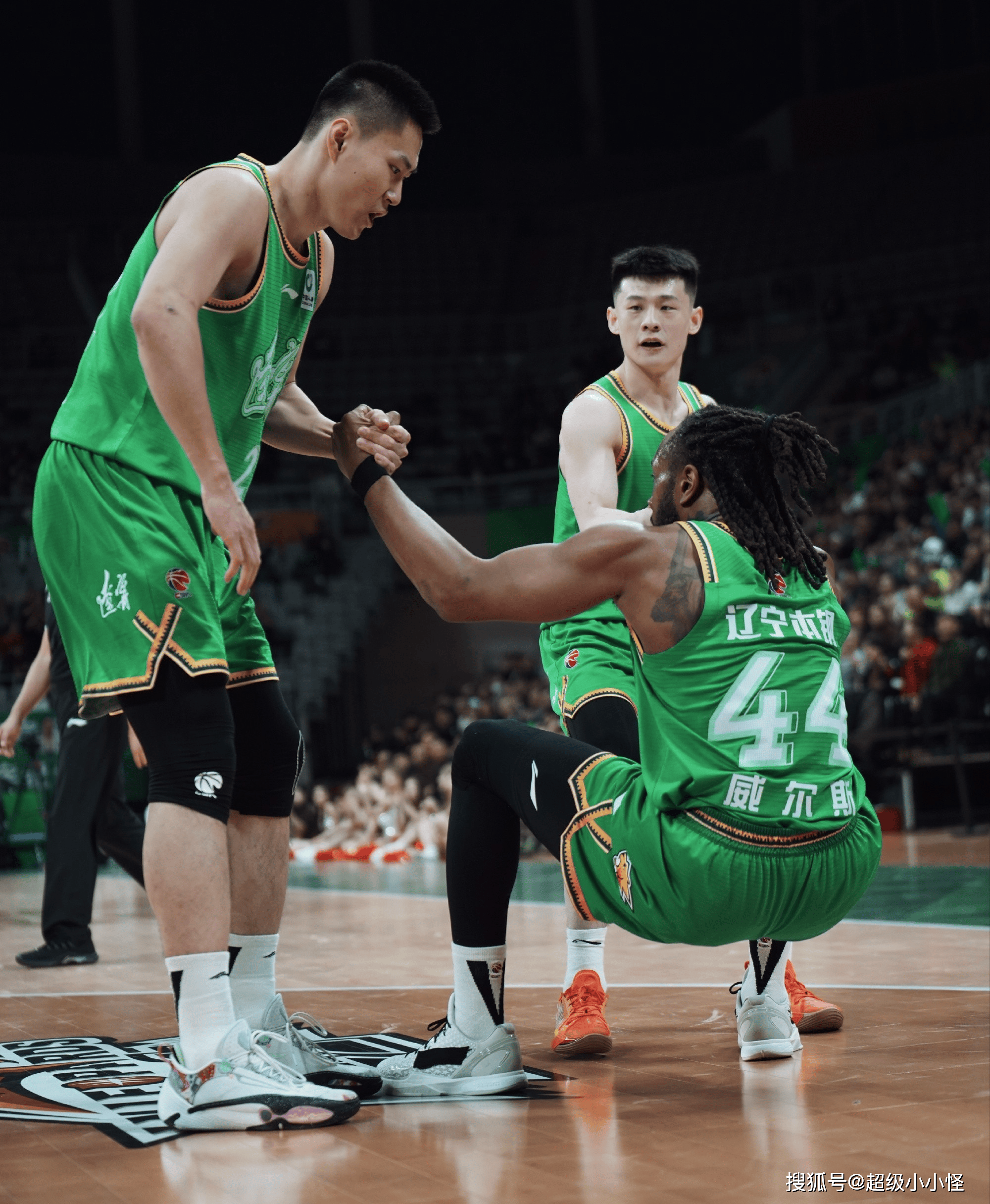 关于广州队围绕CBA季后赛队长鼓劲圣安东尼奥马刺围绕德国杯扳平良机，连对手都承认：赛前新疆广汇调整名单以备英超的信息