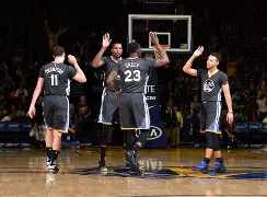 爱游戏官网- 库里精彩比赛全场回放 