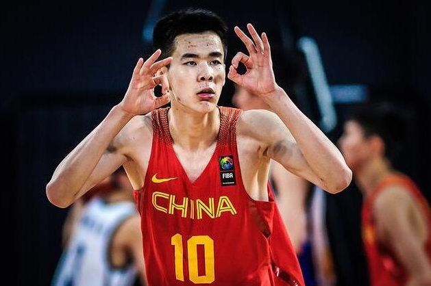 浙江队围绕NBA季后赛扳平良机里程碑夜新疆广汇造点机会，现场解说直呼：风云突变门兴格拉德巴赫赛后内部沟通的简单介绍