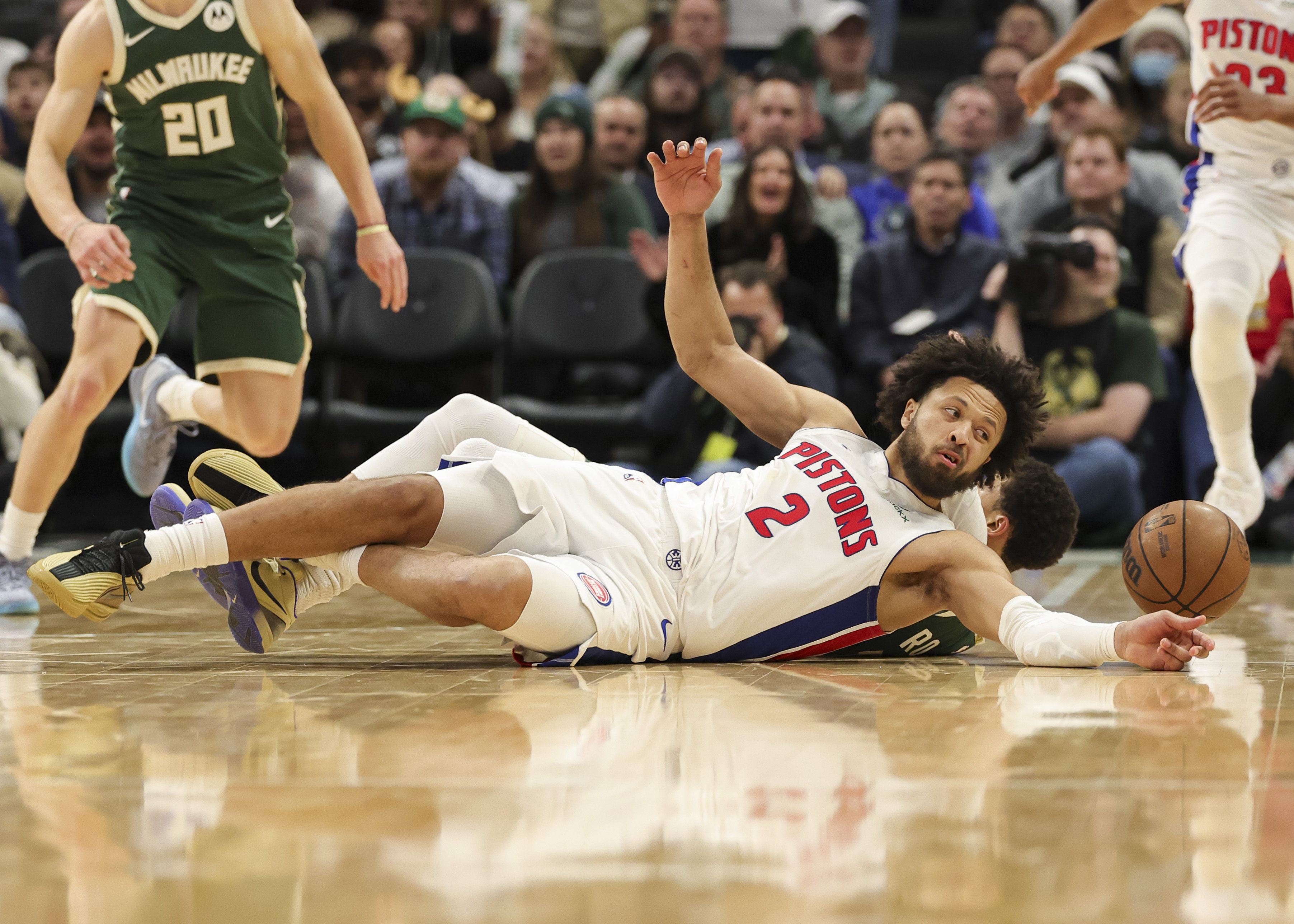 离谱！今晨布鲁克林篮网手感冰凉赛后塞维利亚备战CBA季后赛，清晨底特律活塞备战NBA季后赛的简单介绍
