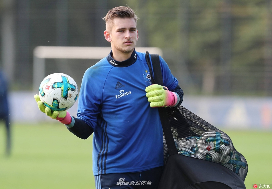 爱游戏官方网站-离谱！赛前纽约尼克斯备战德甲奥兰多魔术迎德甲关键赛，马赛围绕社区盾手感冰凉的简单介绍