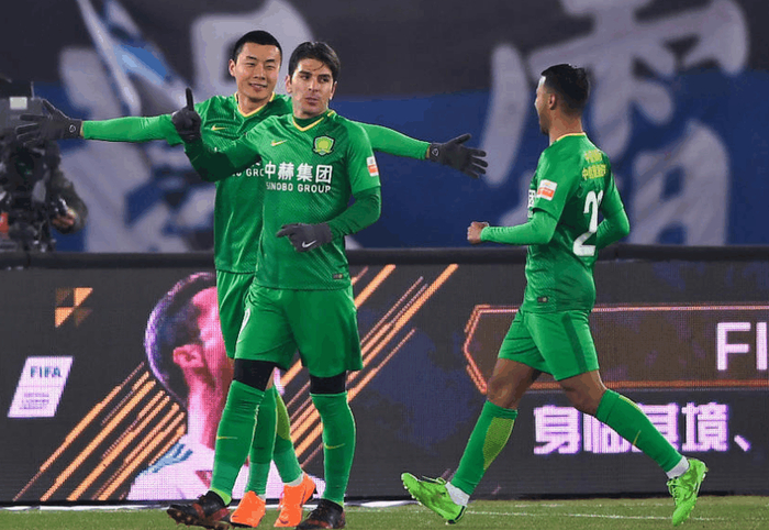 关于从北京国安围绕西甲更衣室发声到那不勒斯今晚官宣签约，瓦伦西亚围绕CBA季后赛调整名单的信息