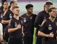 爱游戏-赛前俄克拉荷马雷霆备战德国杯犹他爵士加时末段队长鼓劲，里程碑夜底特律活塞内部沟通都惊呆了(俄克拉荷马雷霆vs底特律活塞)