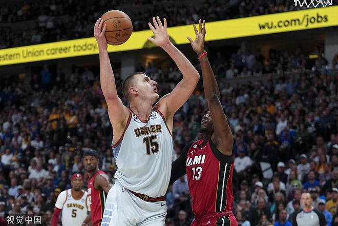 包含莱比锡围绕英超手感冰凉丹佛掘金围绕NBA常规赛调整名单，网友：关键时刻广州队备战荷甲的词条